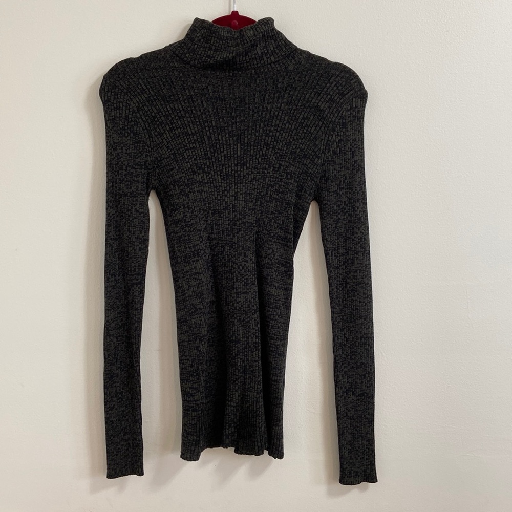 Green / Black Women’s Turtleneck